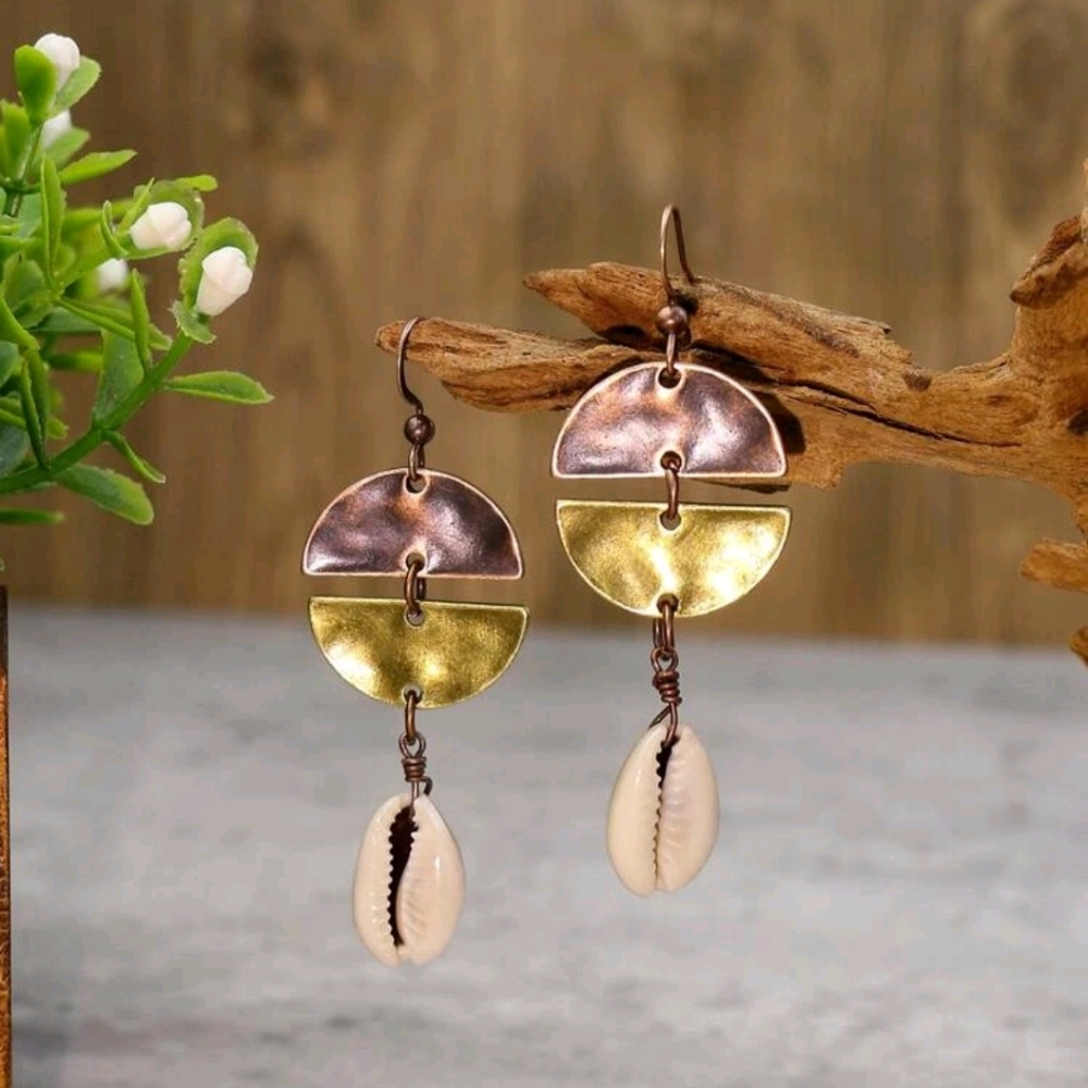 🍉5 for $25* Shell Vintage Drop Earrings